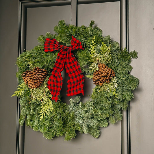 Cabin Christmas Wreath - 24 Inch