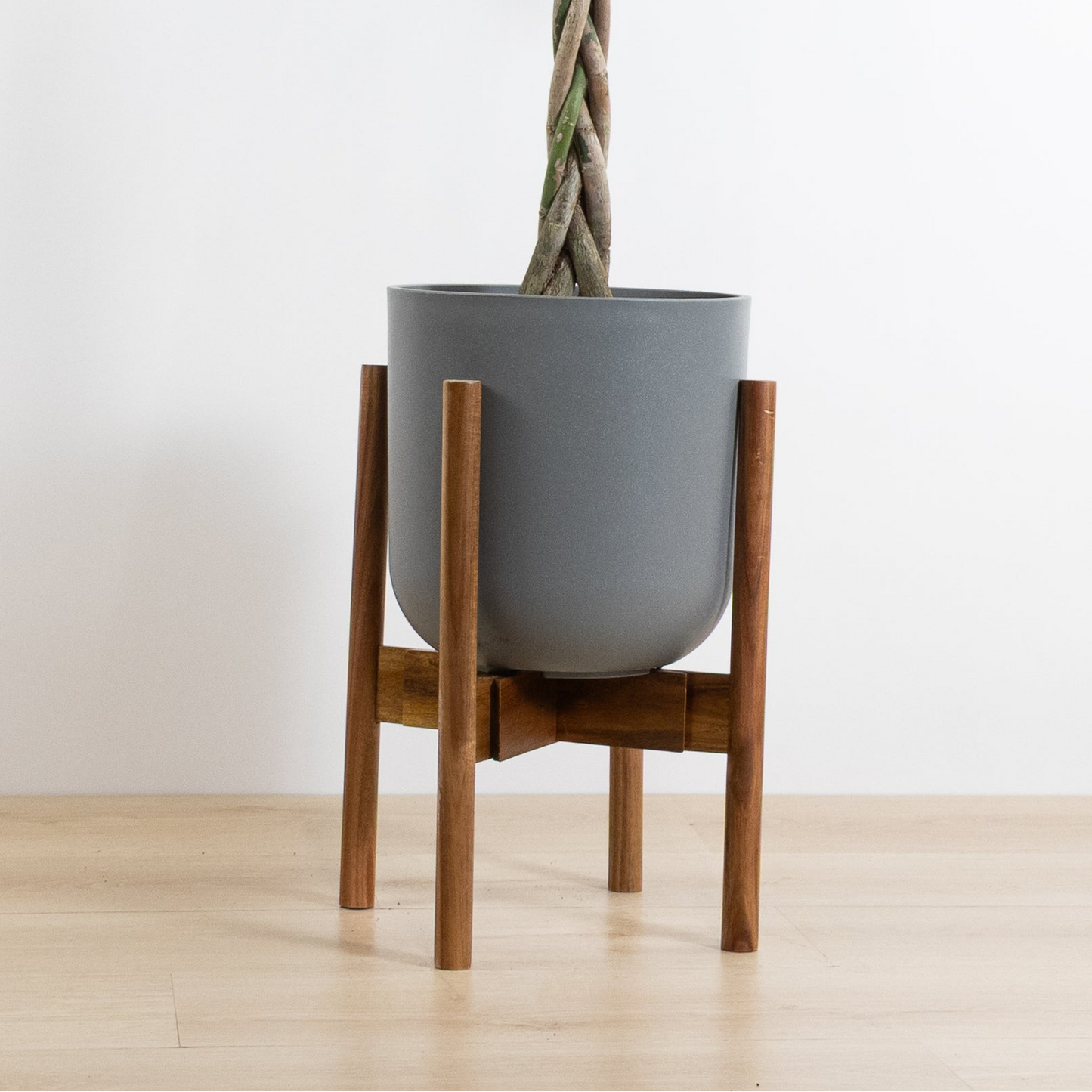 Large Pots w Foli Stand