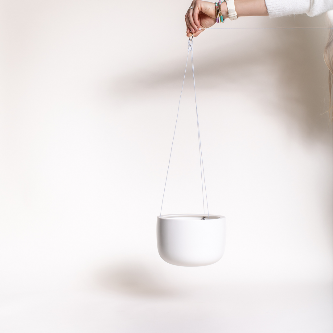Hanging Porcelain Pot