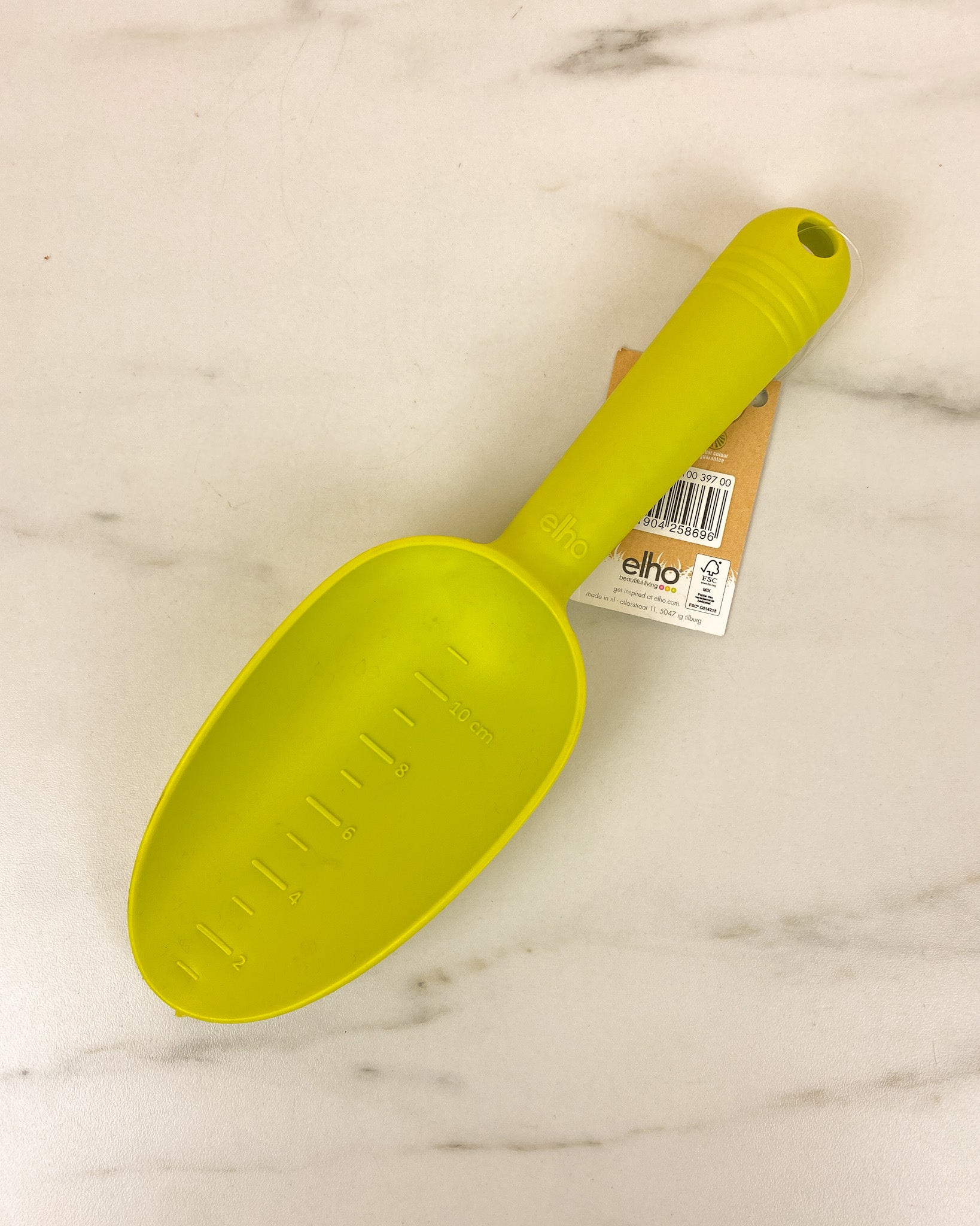 Plastic garden outlet trowel